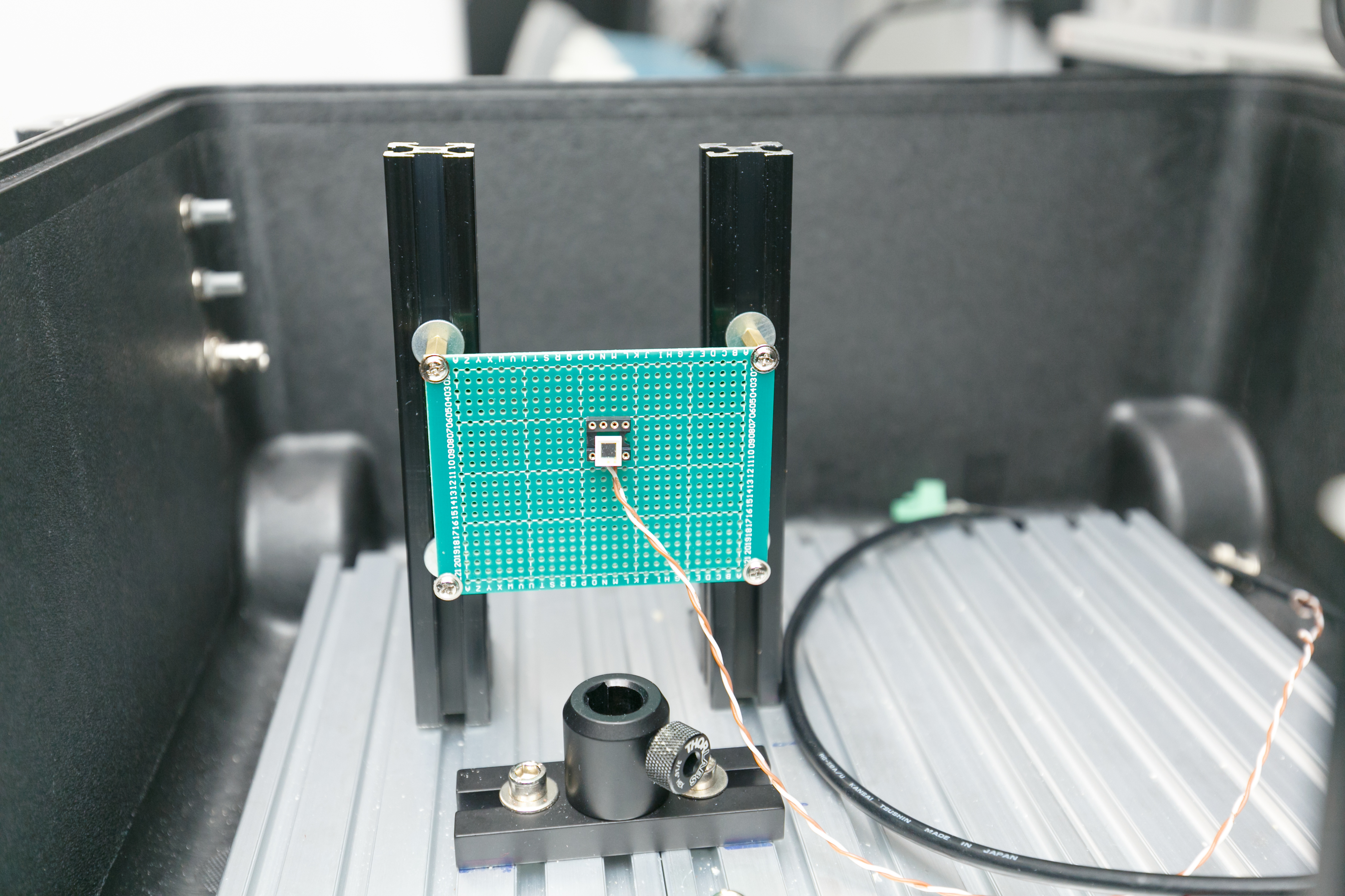 Silicon Photomultiplier (SiPM)