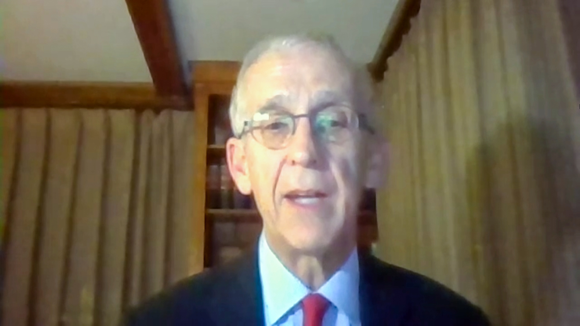 Former US Special Envoy for Climate Change Mr. Todd STERN notes that China’s pledge to achieve carbon neutrality by 2060 was an encouraging move, as the country accounts for 27% of the global carbon emissions. He also advocates tighter efforts to curb the global temperature increase at 1.5°C, so as to prevent even more devastating extreme climate in future like the recent heatwaves in Pacific Northwest and destructive floods in Europe and China.