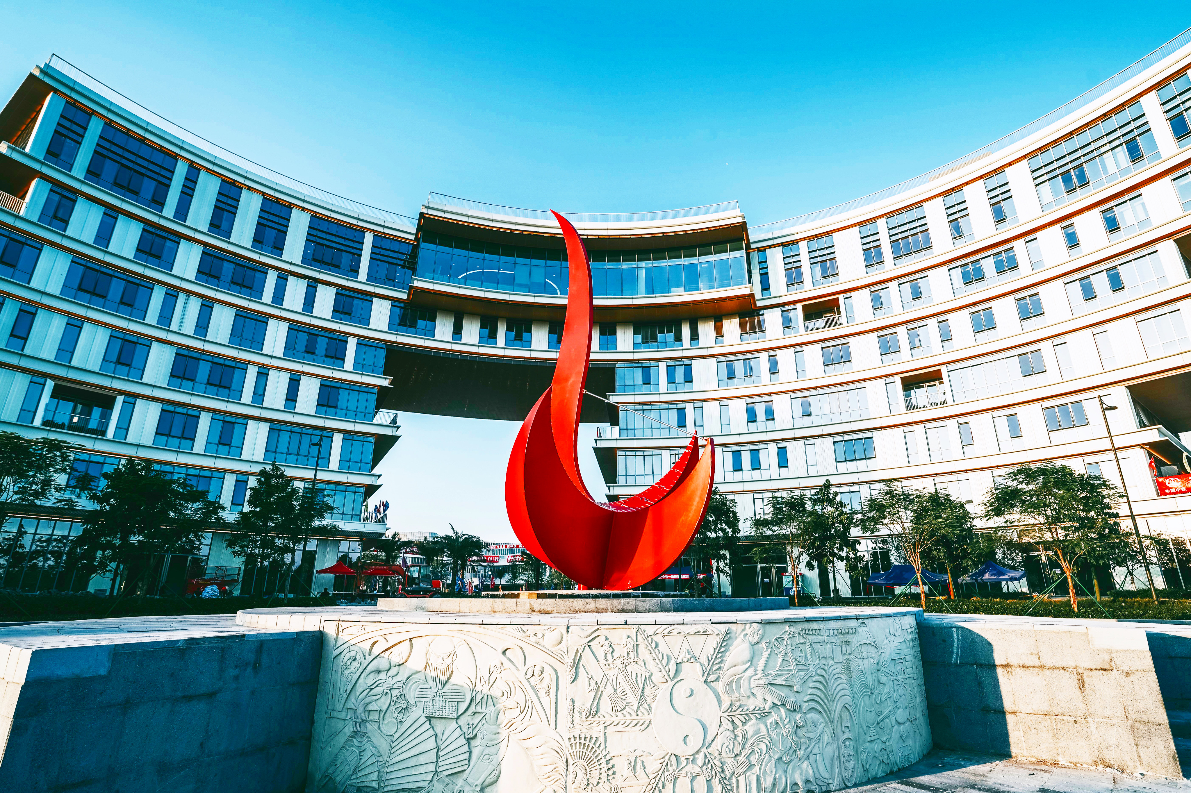 The Sundial at HKUST(GZ) Piazza. Sundial is a Landmark of both HKUST and HKUST(GZ).