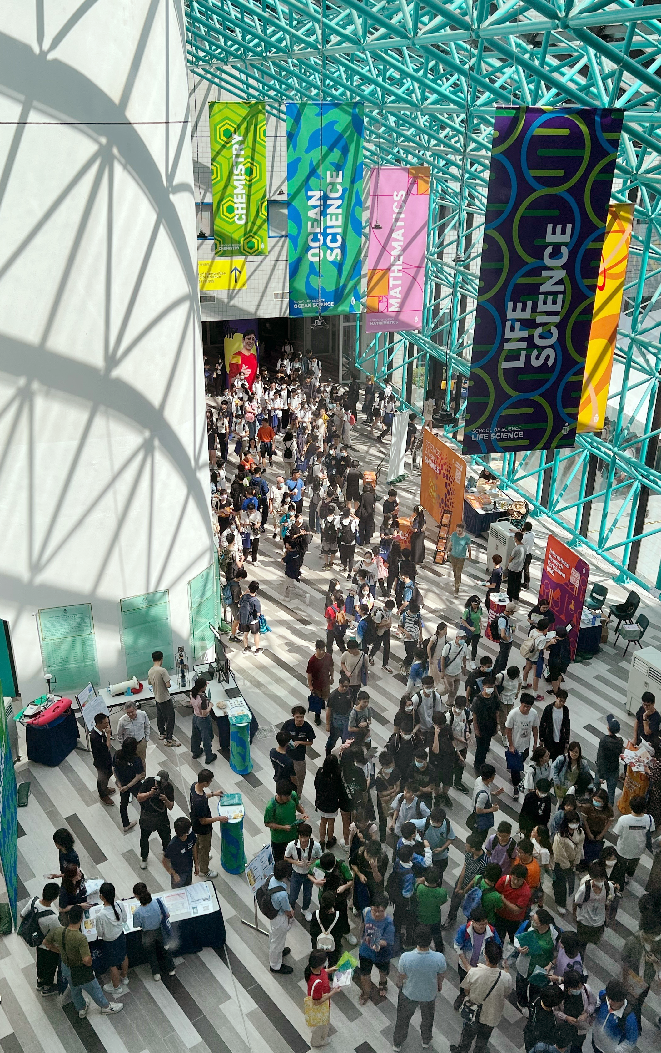 科大在剛過去的星期六（10月14日）舉行2023本科入學資訊日，破紀錄吸引近4萬人次到訪。