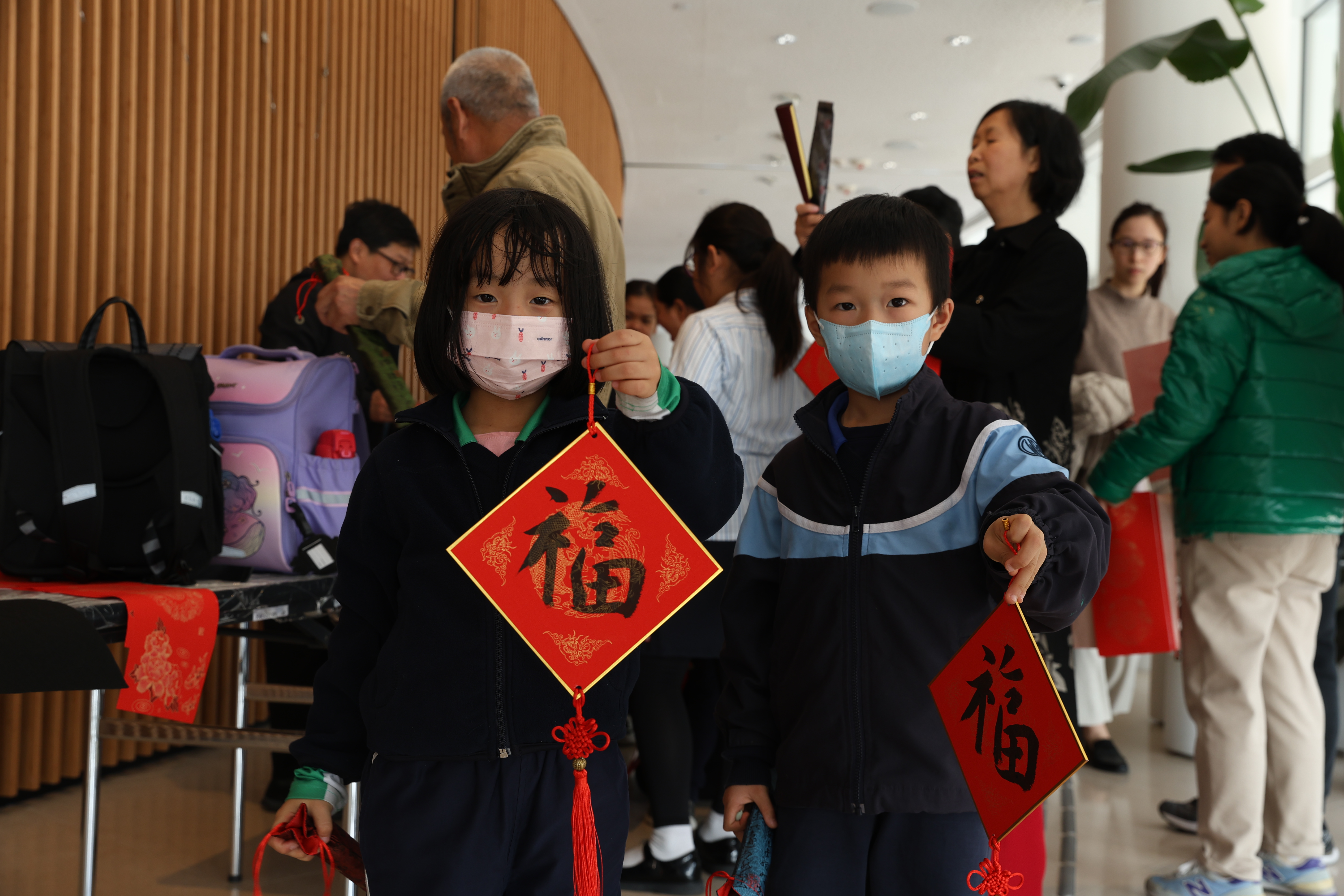 科大師生家屬亦有參與其中。