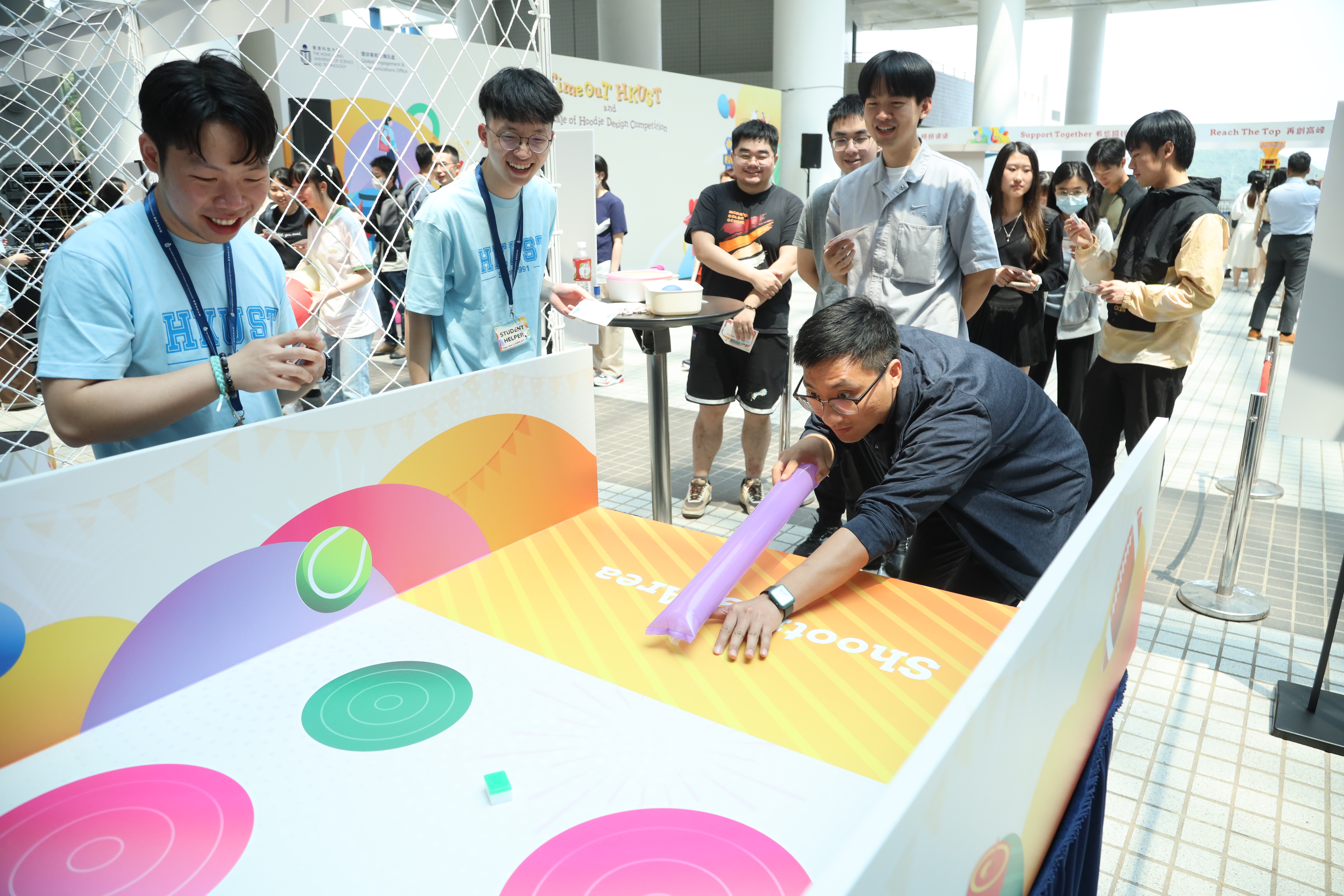 工作時工作、學習時學習、行樂時行樂，再度貫徹今年的「Timeout HKUST」活動。一眾師生和校友，一起停一停 、 玩一玩。