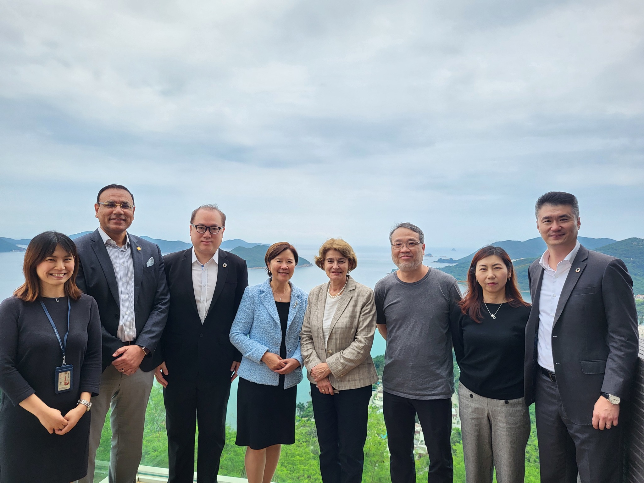 聯合國教科文組織代表團與科大團隊合照留念。