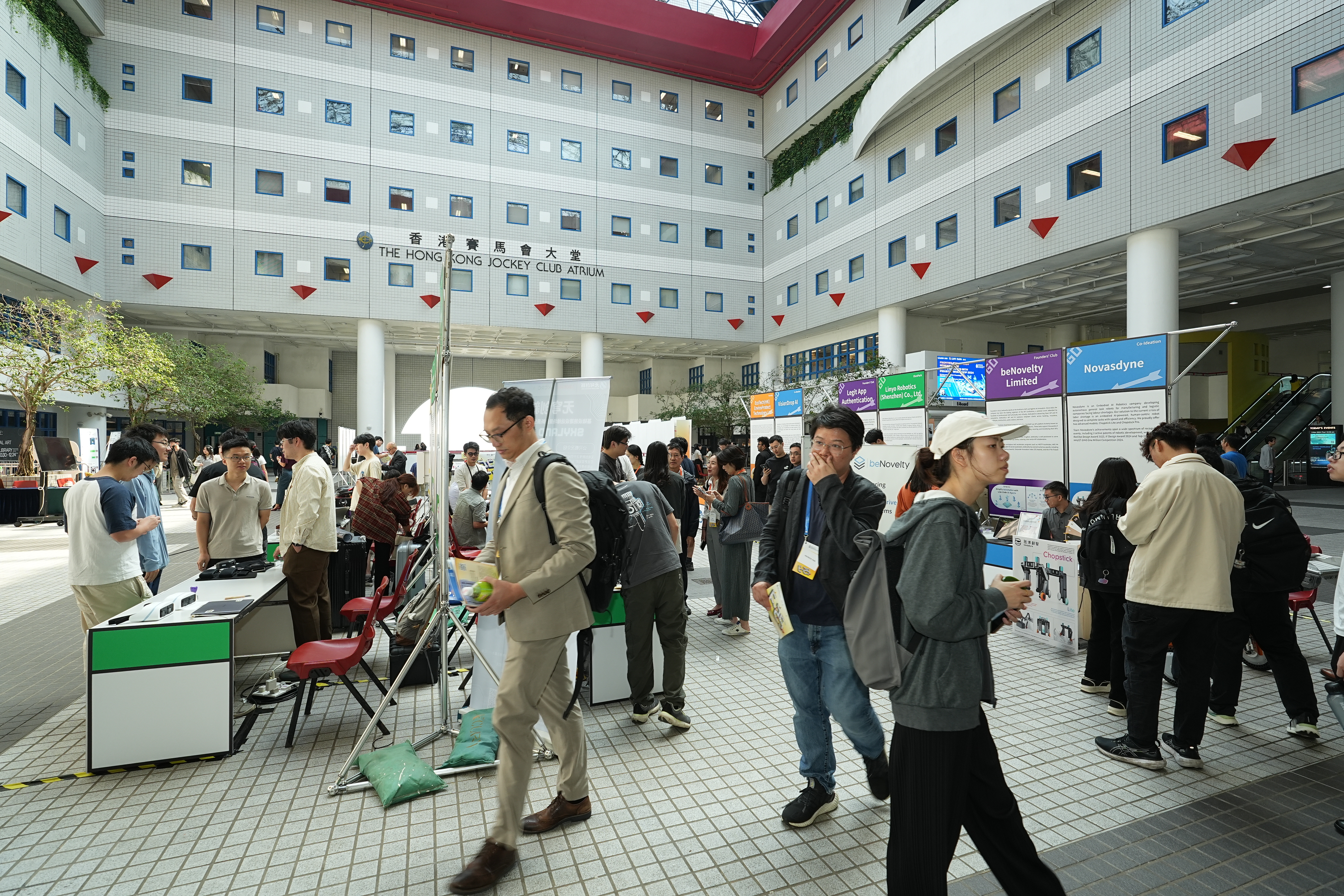 The "HKUST E-25th Entrepreneurship Carnival” offers participants an immersive entrepreneurial experience through an innovative Monopoly-themed exhibition