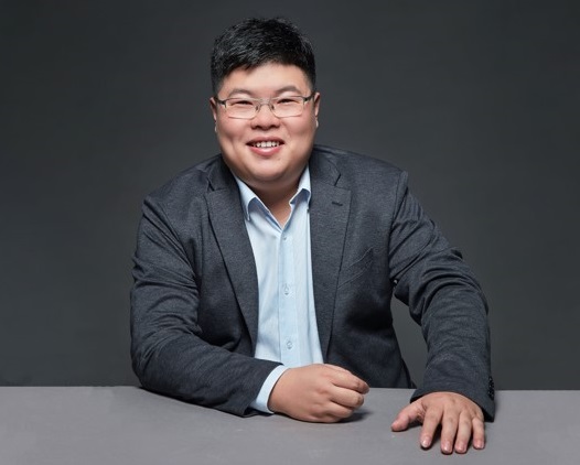 Zhang Yunfei said building a supply chain can help lower the cost and enhance product quality, so it is important to find the first buyer of the new product.