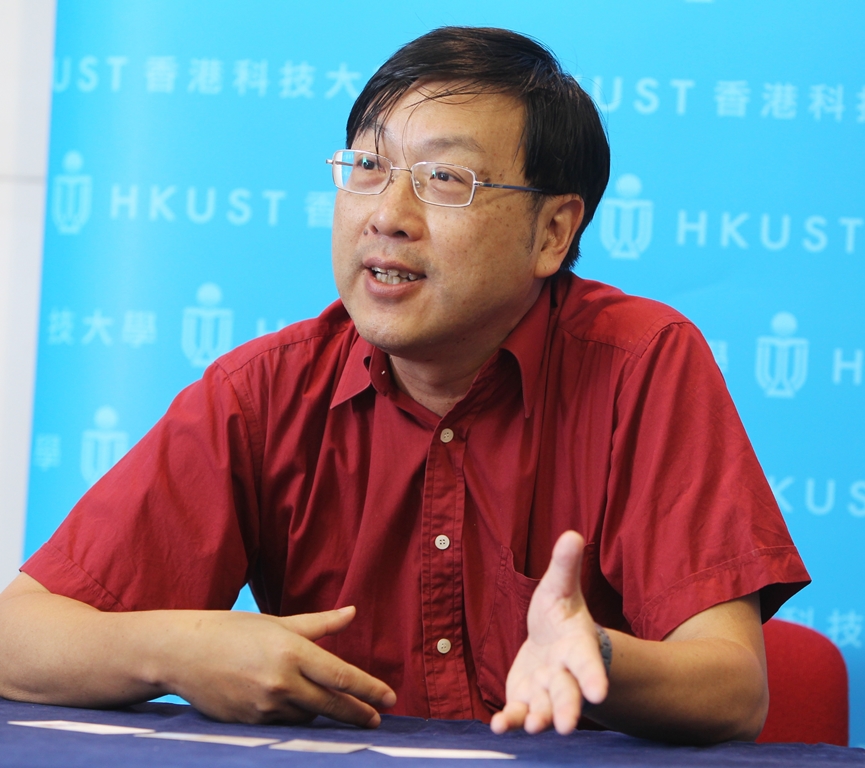 吴 大 琪 教 授 表 示 ， 科 大 引 入 全 港 首 个 双 修 课 程 先 导 计 划 将 为 科 大 、 中 学 和 资 优 学 生 缔 造 三 赢 局 面 。	