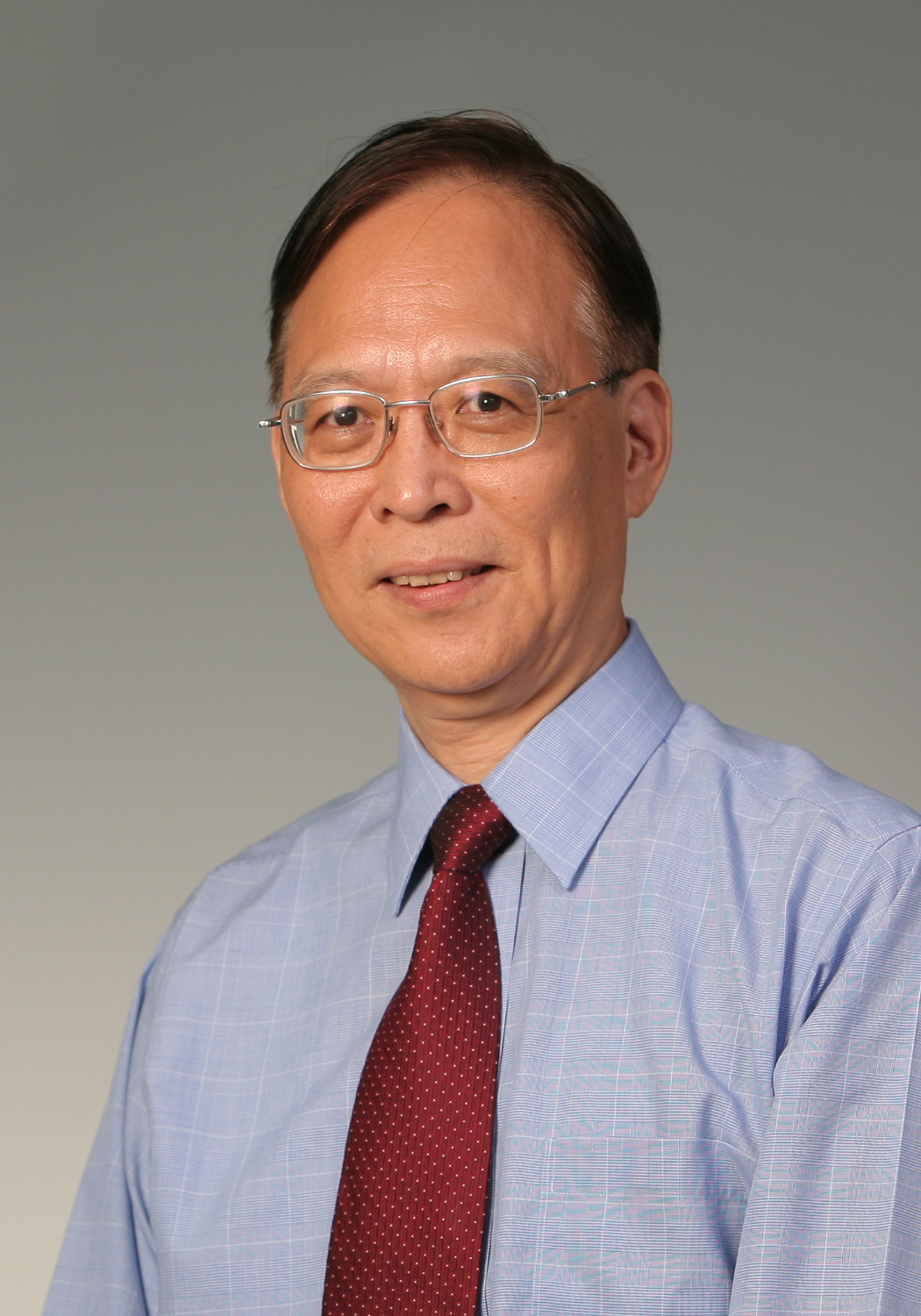 曹 希 仁 教 授	