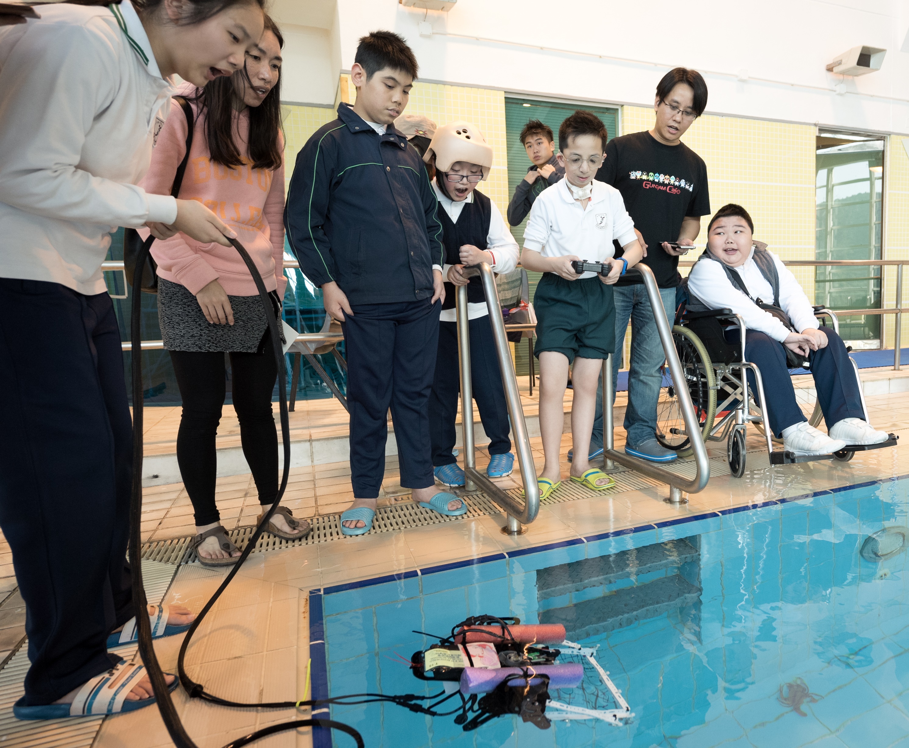  Student teams are focused during the competition.