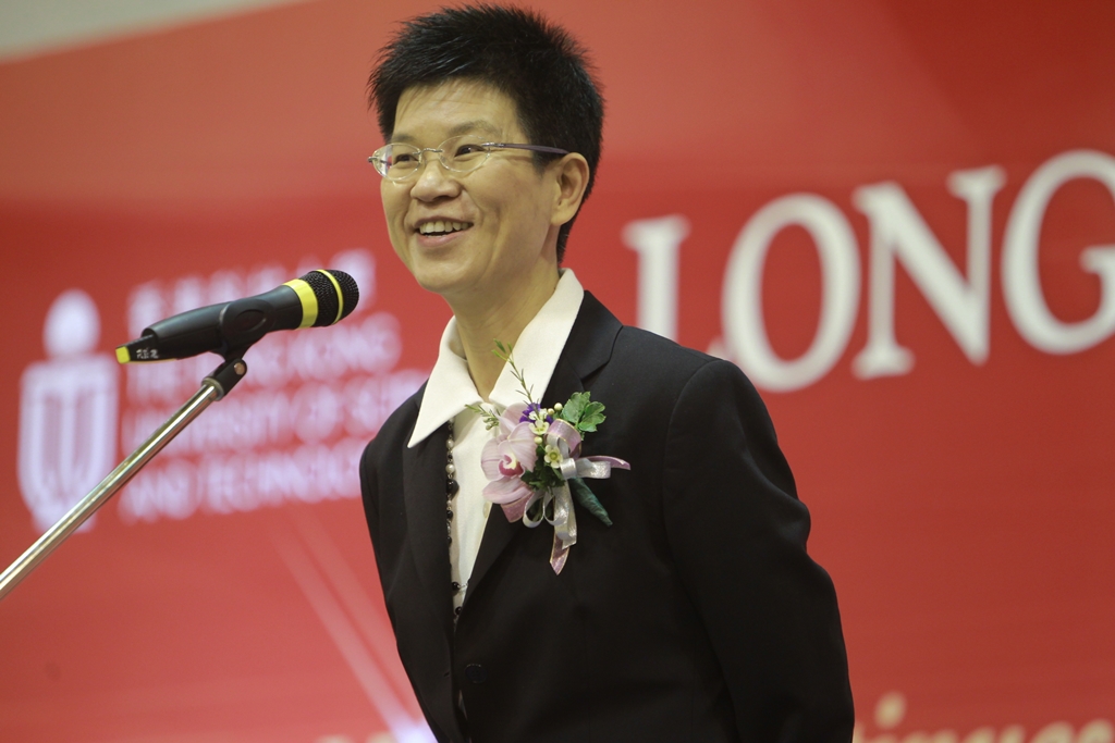  Mrs Pandora Yuen highlights the excellent spirit of HKUST staff and students.