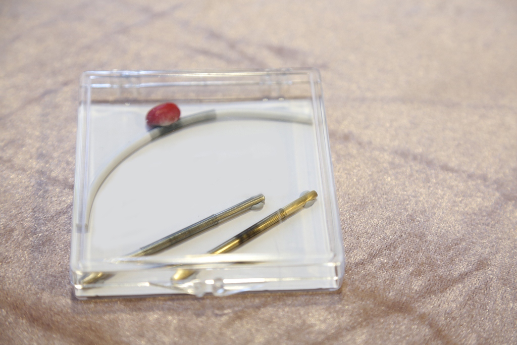  Blood flow diverting devices (for treating hemorrhagic stroke): target to reduce blood flow into the aneurysm sac to the point of stagnation, gradual thrombosis without embolic agents or coil, and maintain outflow in the side branches.