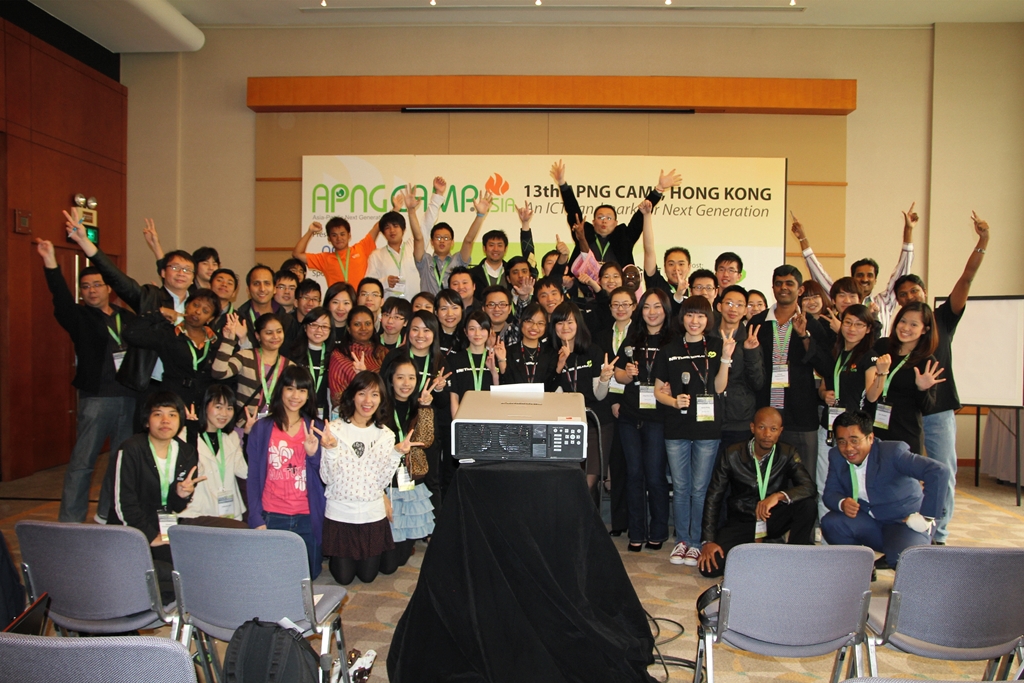  Participants from many Asian countries get together and share insights into promoting Internet usage.