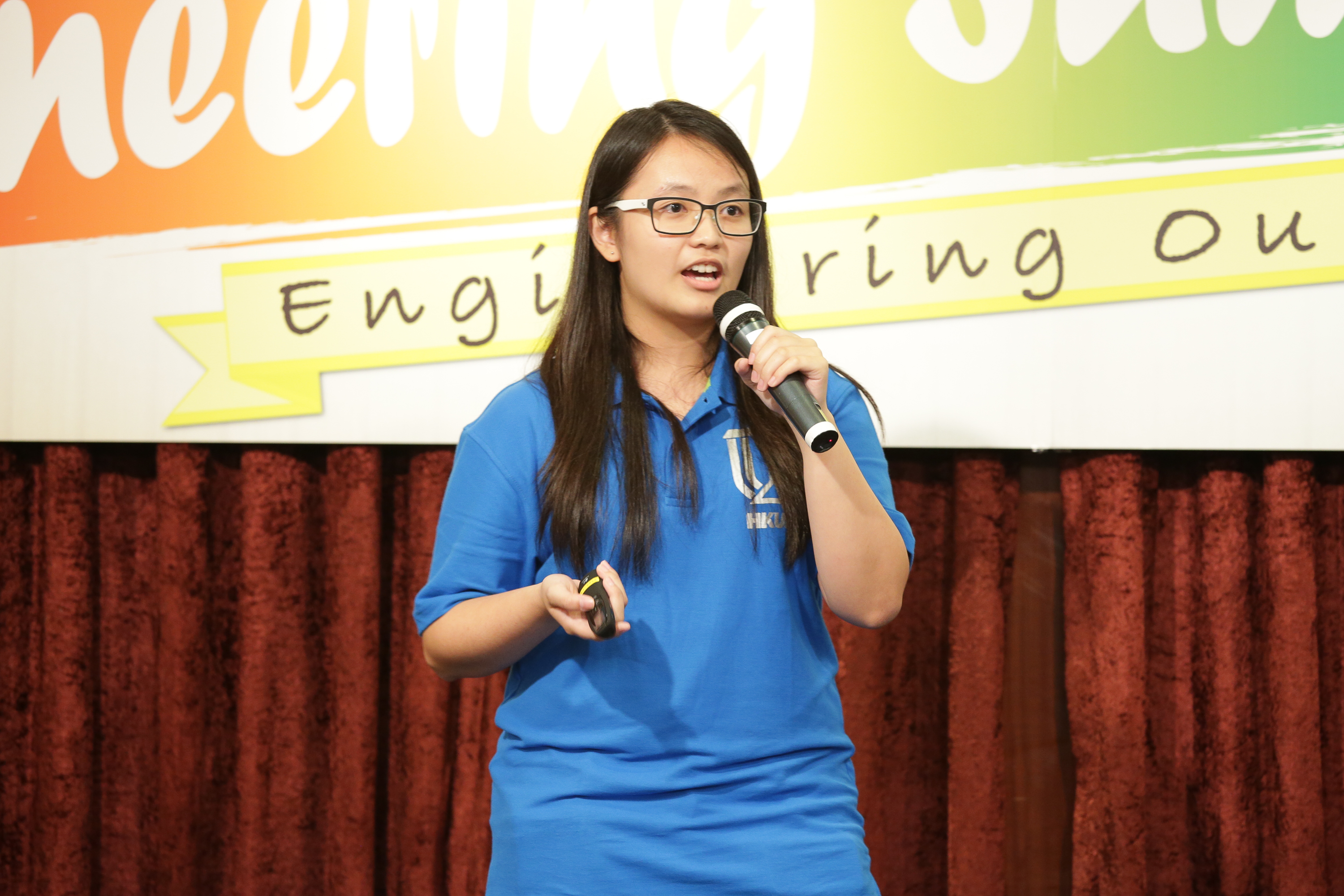  Samantha sharing to engineering students as a core peer mentor