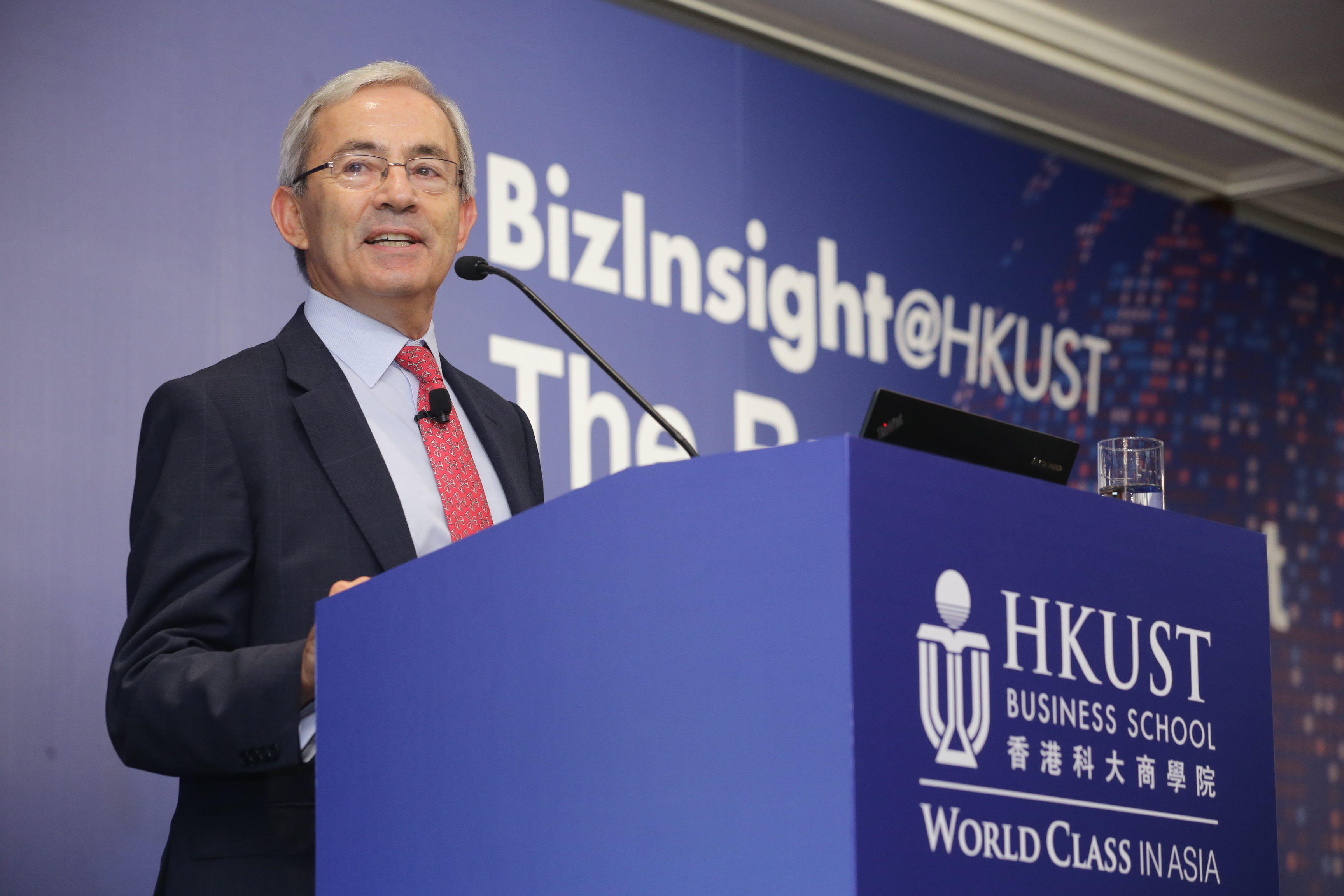  Prof Pissarides delivers his keynote speech on Brexit.