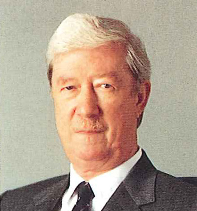  Mr Ian Francis Cluny Macpherson