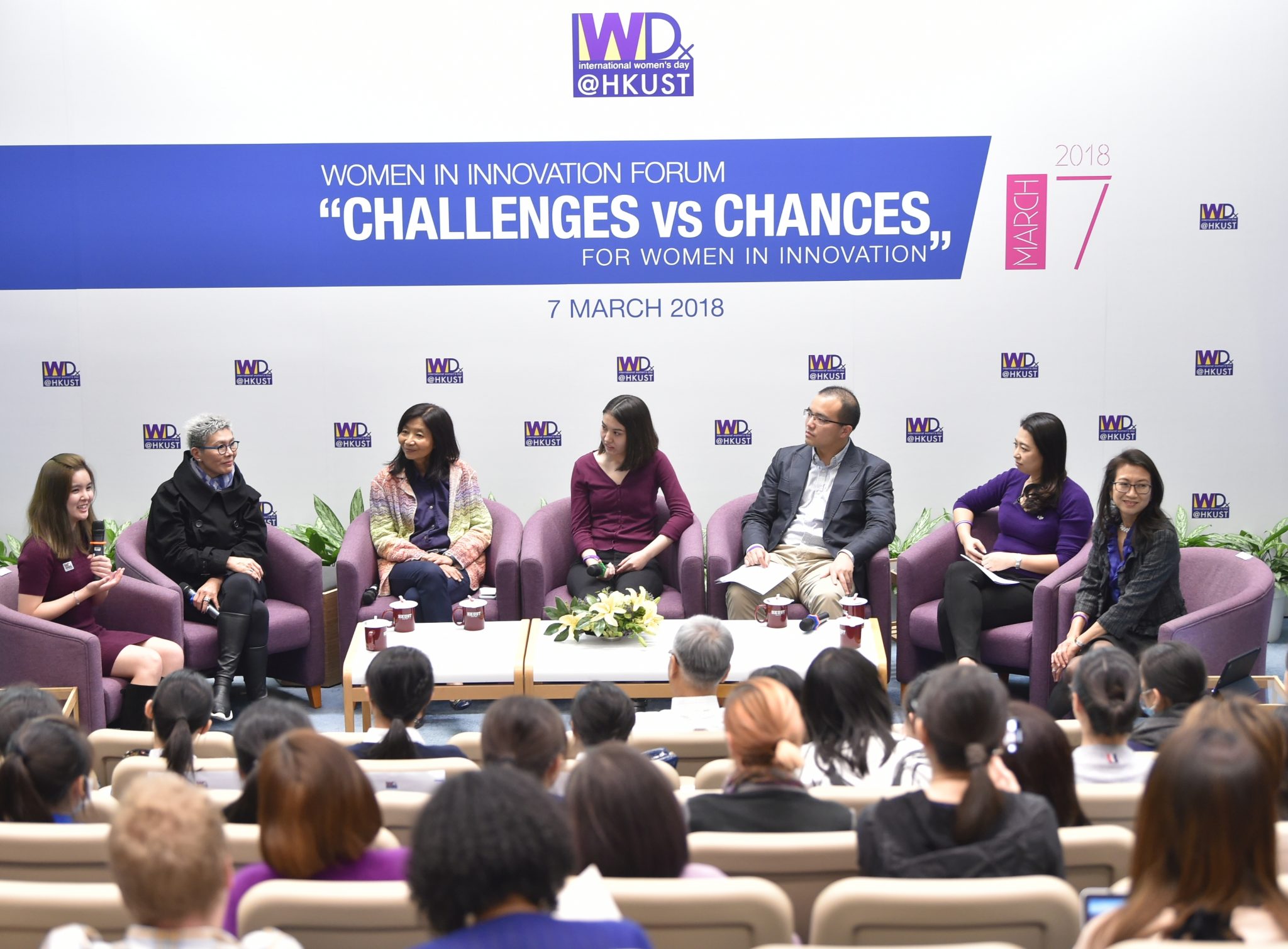  Members of the panel discussion at the Women in Innovation Forum “Challenges vs Chances”.