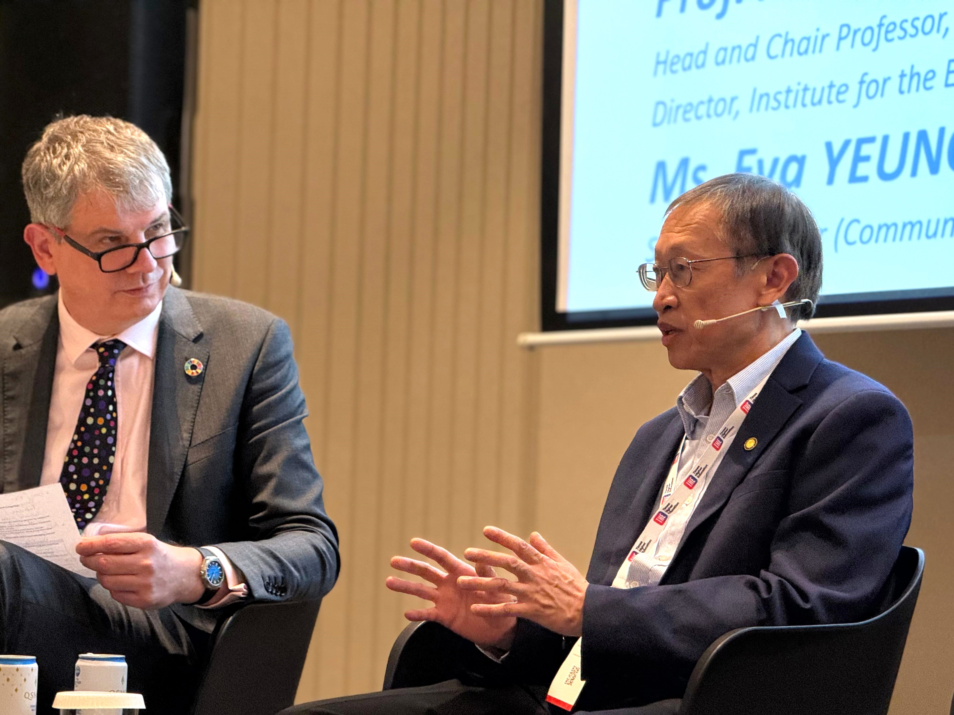 Duncan Ross and Prof. Fei Chen