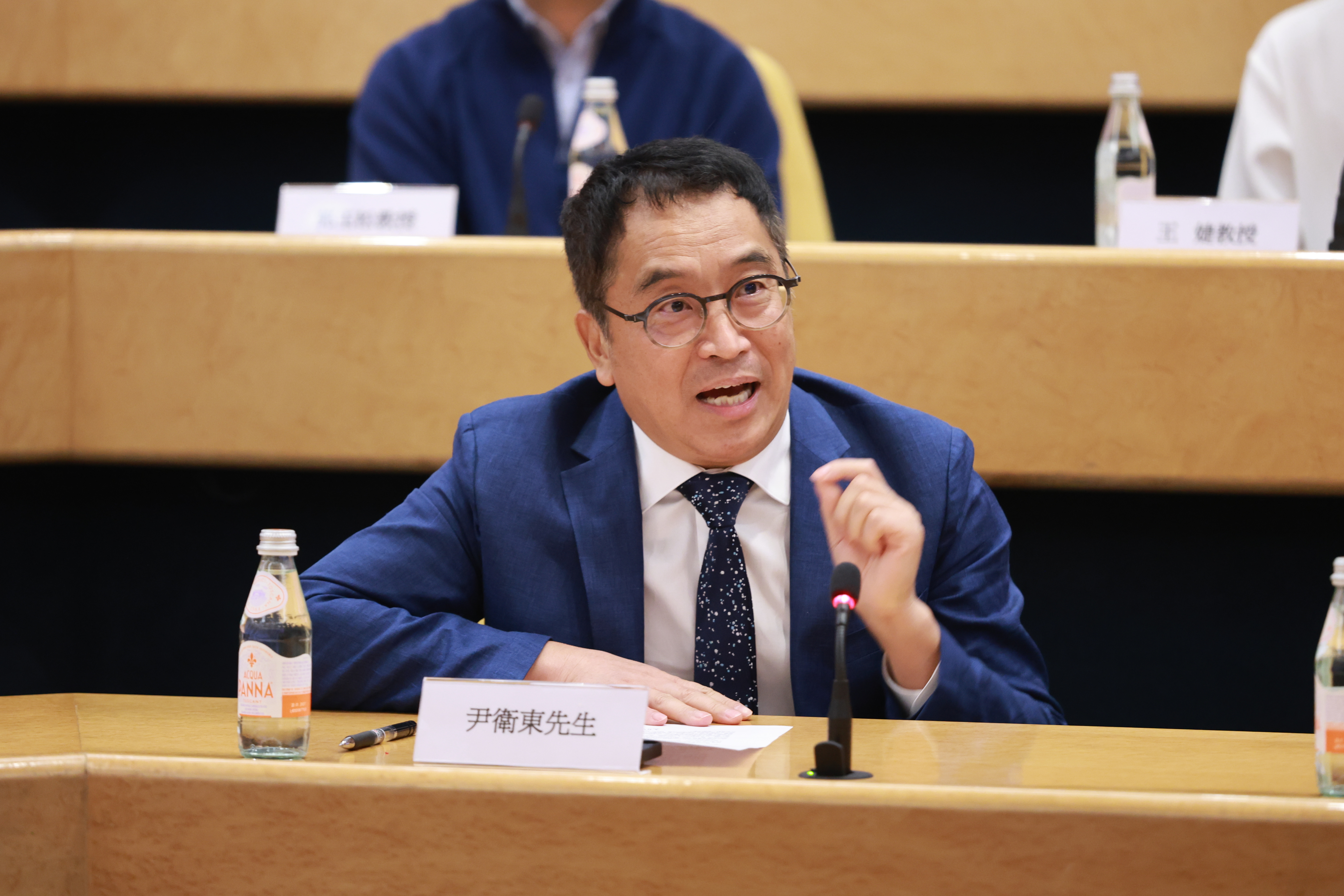 Mr. Yin Weidong, Founder of Sinovac Foundation, hopes the Sinovac Fellowship Program will transform more scientific discoveries into scientific contributions.