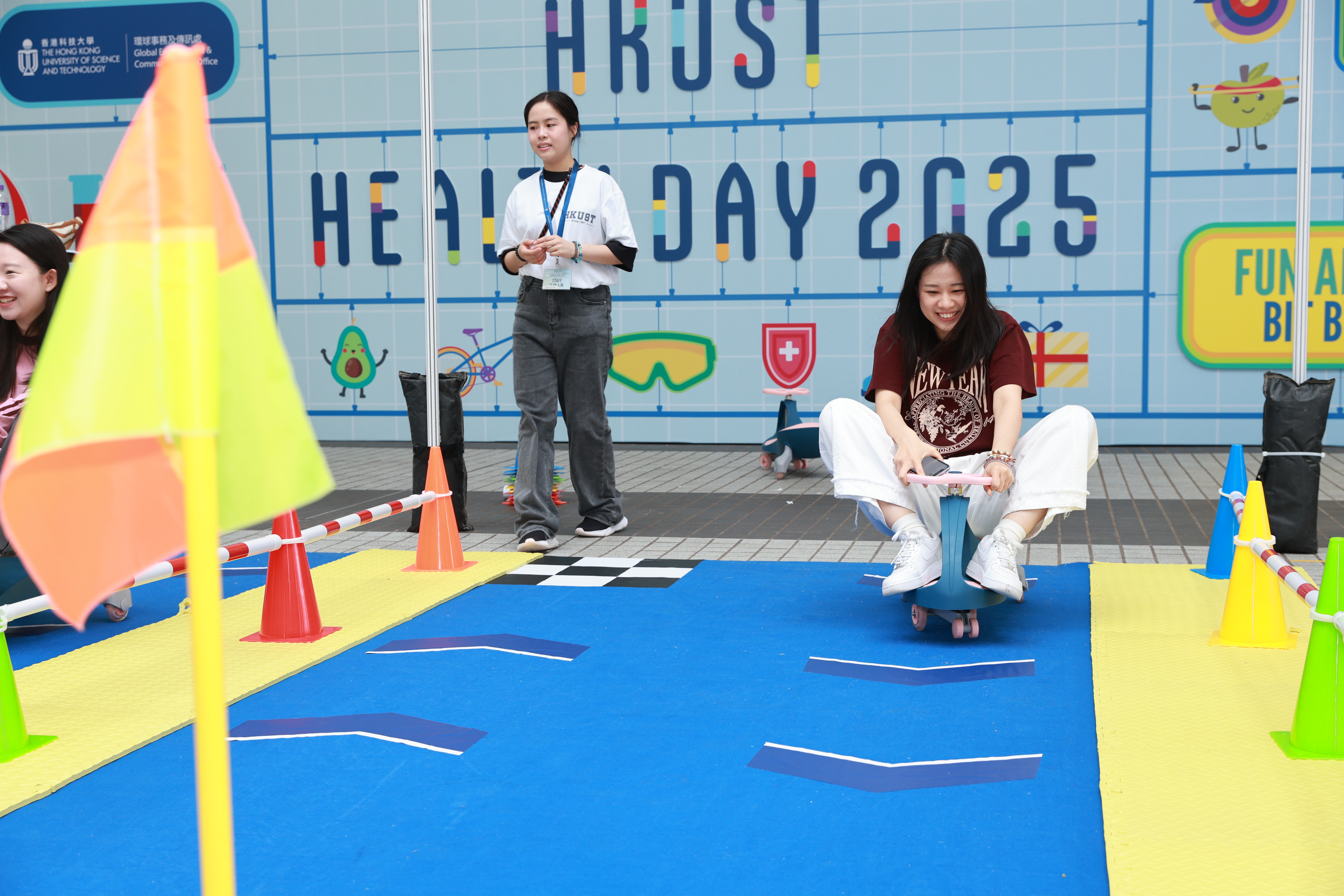 同樂日安排逾10個攤位遊戲及零食打氣區，供參加者透過戰繩、滑雪機等設施，考驗身體的敏捷、協調、平衡等運動能力。