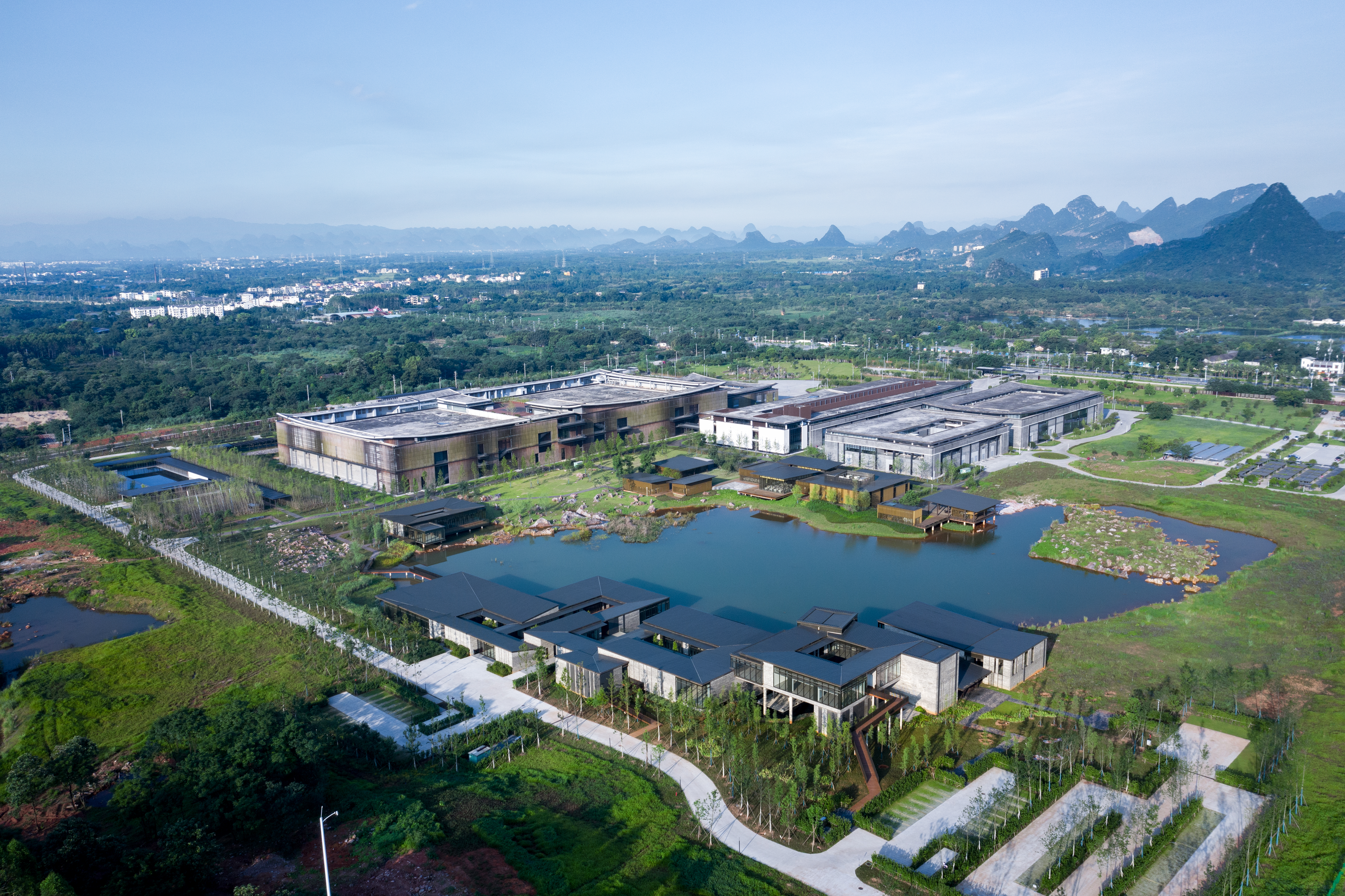 Esquel's Sustainable Development Garden, Integral, locates in Guilin and covers over 500,000 square meters.