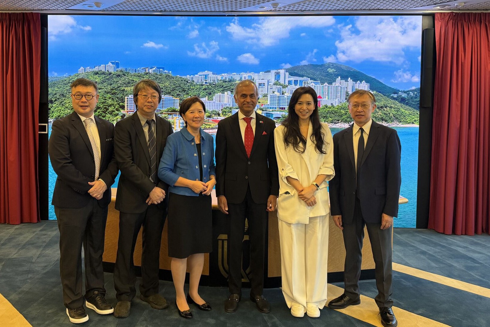 HKUST President Prof. Nancy IP (third left), Head of Division of Environment and Sustainability Prof. Alexis LAU (second left), and Associate Head of Division of Environment and Sustainability Prof. Fei CHEN (first right) welcome the United Nations Resident Coordinator in China Siddharth CHATTERJEE (third right) and Institute of Sustainable and Technology Founder and HKUST Council Member Prof. Poman LO (second left), and  Institute of Sustainability and Technology Managing Director Wayne LI (first left) to 