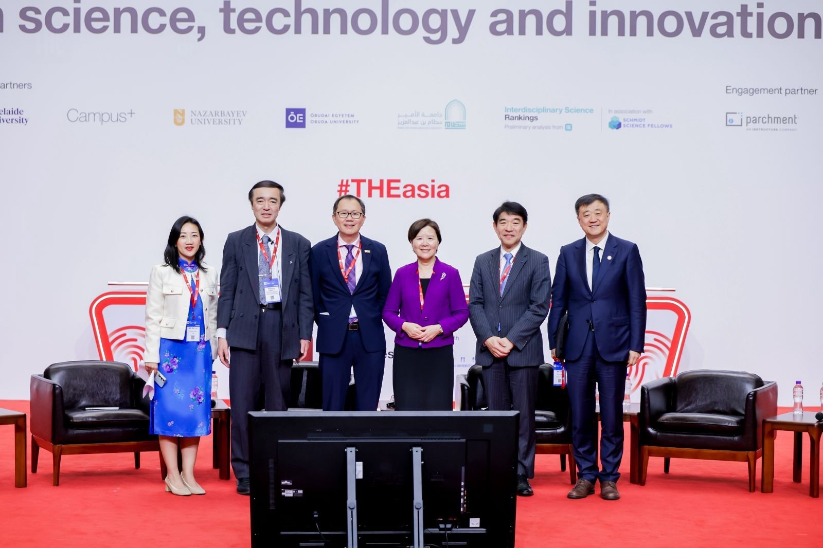 Group photo (from left): THE President, APAC LIM Mei Mei, Institute of Science Tokyo Vice-President for International Strategy and Engagement Dr. Nobuhiro HAYASHI, Nanyang Technological University President Prof. HO Teck Hua, HKUST President Prof. Nancy IP, Institute of Science Tokyo President and Chief Executive Officer Prof. Naoto OHTAKE, and Tsinghua University Vice Chancellor of University Council Prof. YANG Bin.