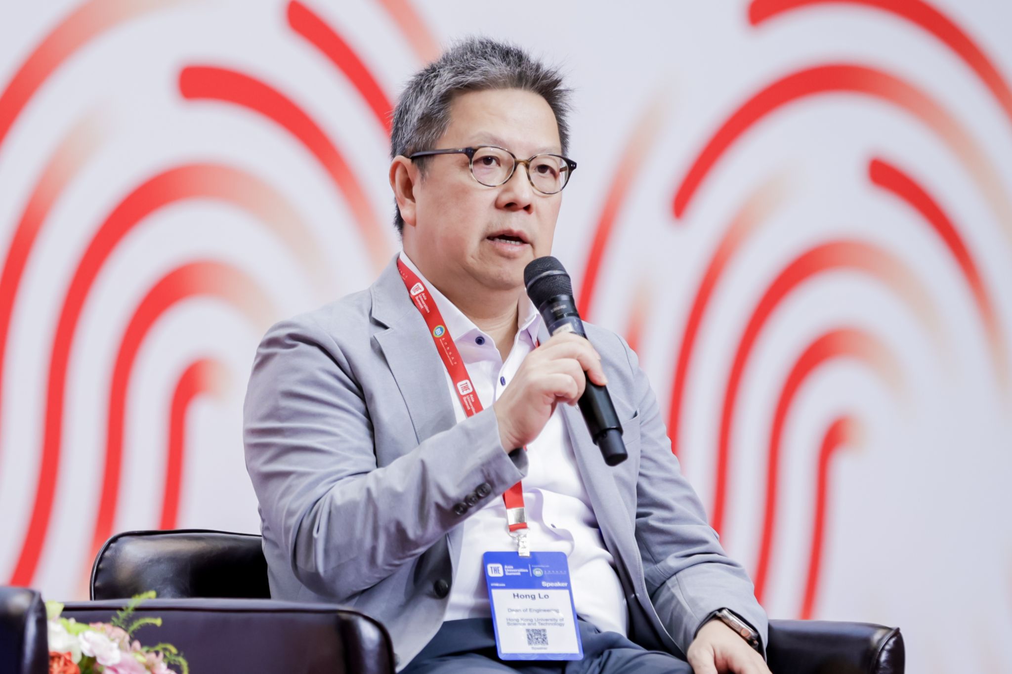 Prof. Hong LO joins experts for dialogues on the role of higher education institutions in driving smart city initiatives, leveraging interdisciplinary expertise and resources.