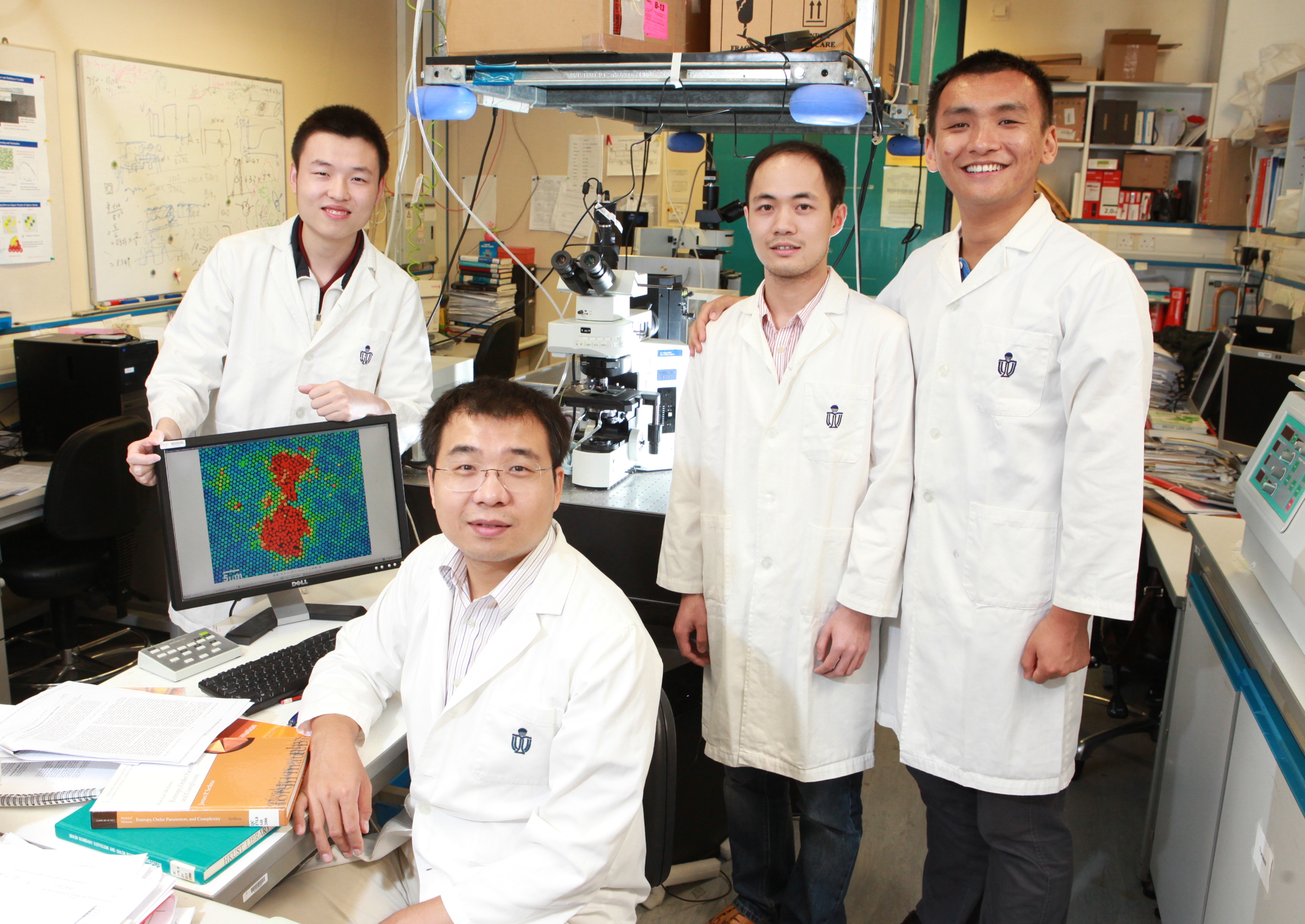 HKUST research team achieves the first direct observation of homogeneous crystal melting at single-particle Level