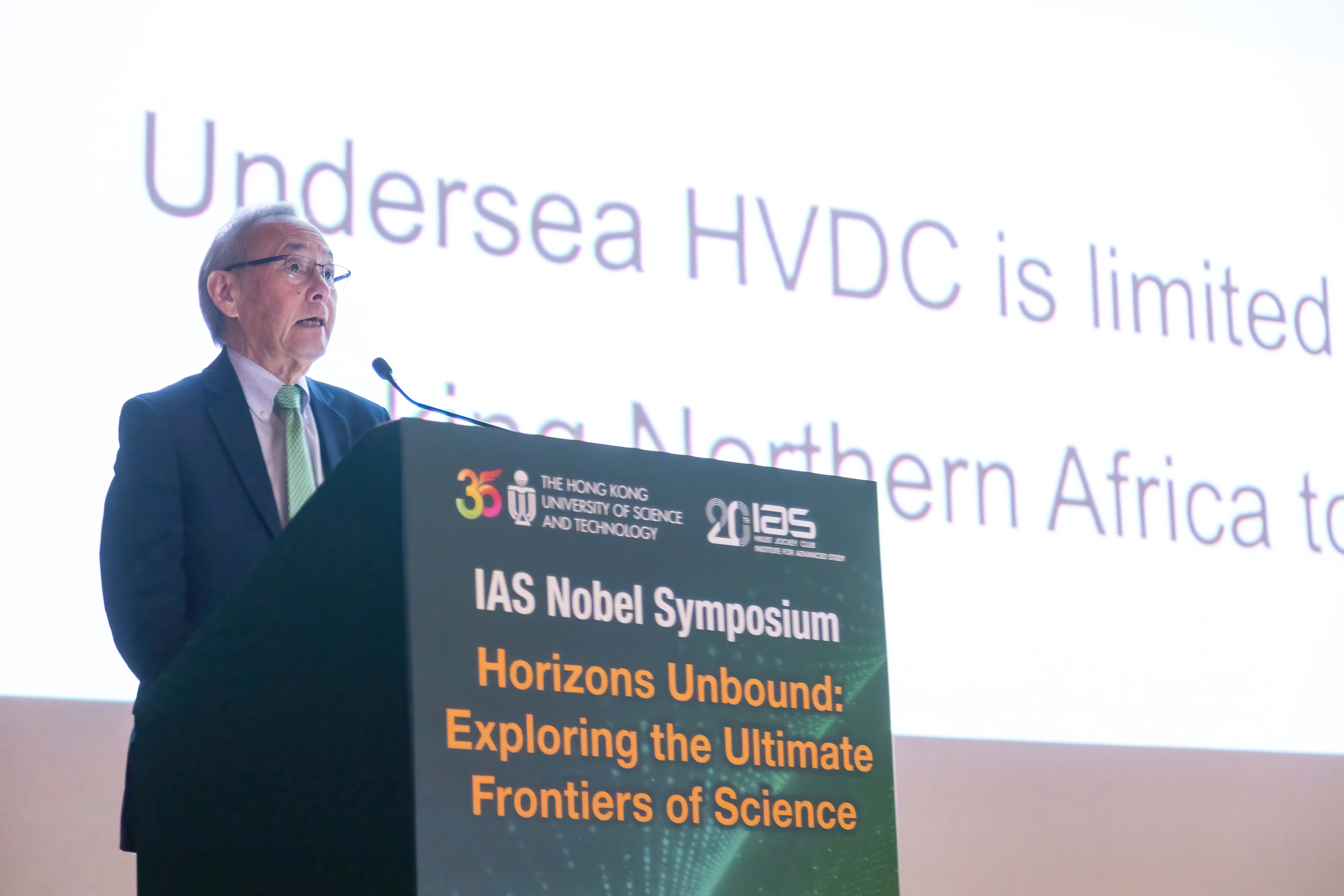 Prof. Steven CHU, William R. Kenan Jr. Professor of Physics, of Molecular and Cellular Physiology, and of Energy Science and Engineering, Stanford University, shared his insights at the symposium.