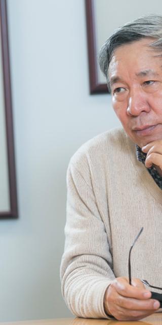 Professor Lianke Yan