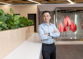 Prof. ZHANG Jiheng Commits to Development of Hong Kong’s Smart Hub