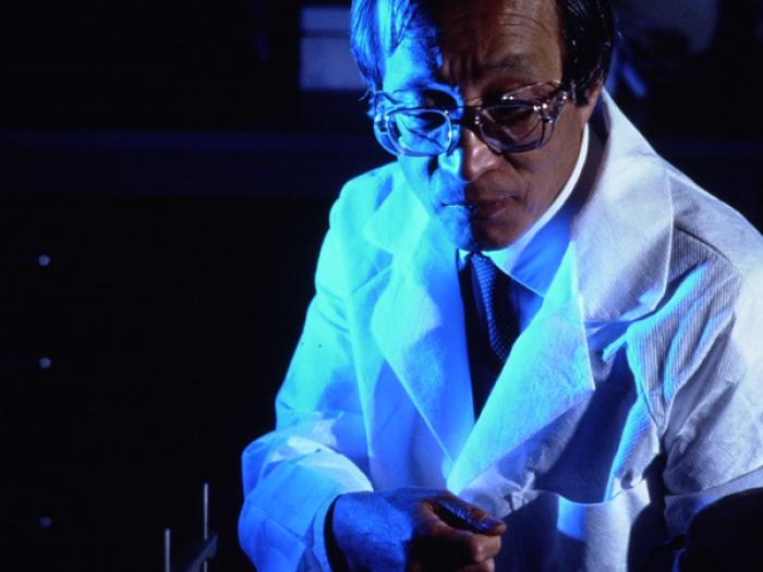 HKUST was granted its first patent in U.S. for a technique of producing diamond film from polymer sources through laser deposition.